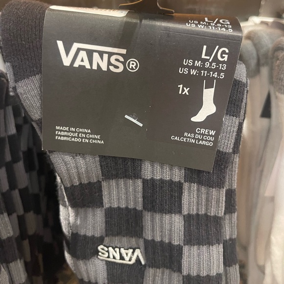 Vans Checkerboard Pewter / Black Crew Socks (1 pair)
 Monochrome Checkered Crew - Picture 3 of 16